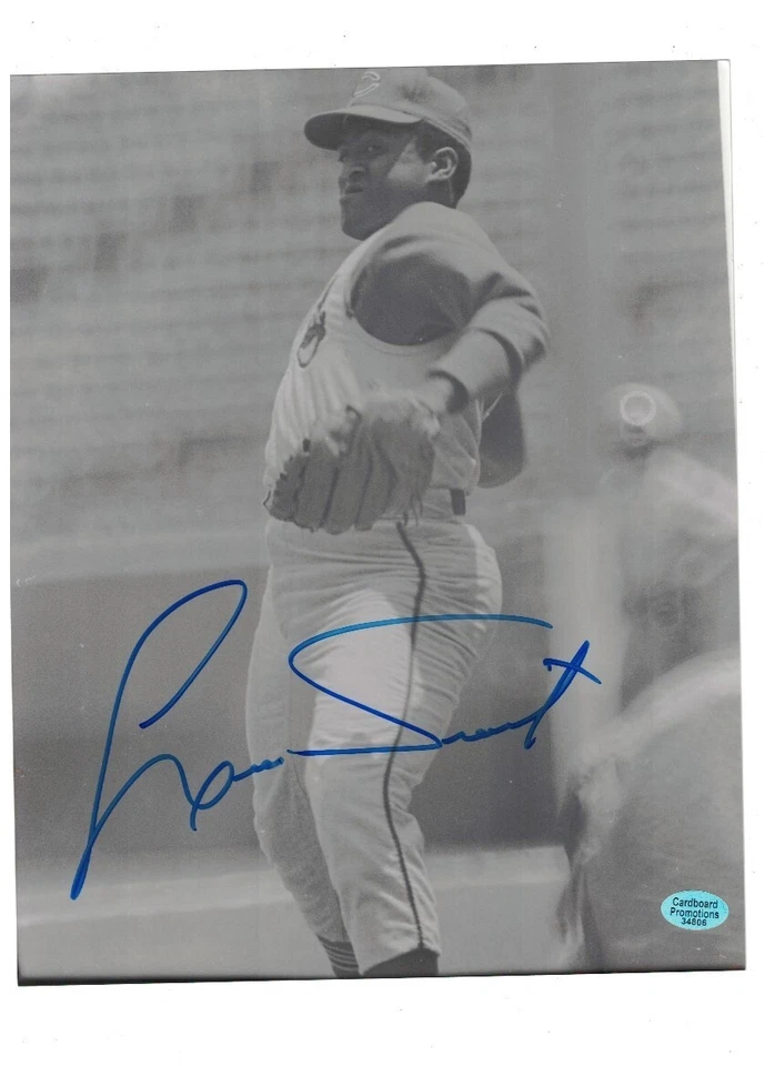 Luis Tiant Cleveland Indians Signed 8x10 Photo W/Our COA - Image 1 of 1