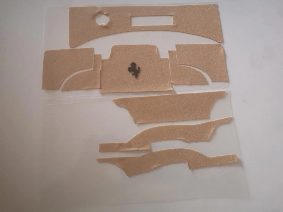 Velluto marrone Cofano Anteriore FERRARI TESTAROSSA POCHER 1/8 K51 K52 K53 K54 K - Immagine 1 di 4