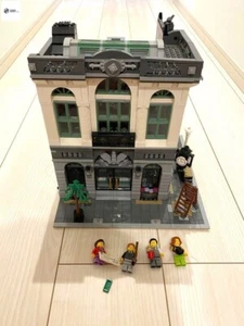 LEGO Creator Expert Modular Buildings Brick Bank 10251 In 2016 Used Retired P2 - Picture 1 of 11