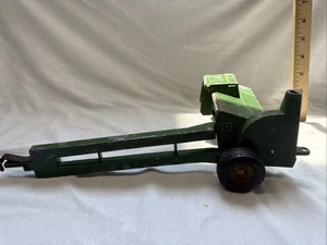 Spielzeug Druckguss Ertl John Deere Feldhäcksler Maßstab 1:16 ohne Köpfe - Bild 1 von 5
