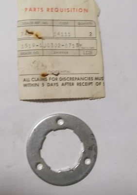 1961 Honda CB77 placa de retenção de roda dentada de transmissão fabricante de equipamento original 23811-268-811 (HSP/12) - Imagem 1 de 2