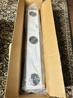 Soplador de aire ionizante Simco 4008630 Guardian CR2000, 3 ventiladores, 120 VCA, 135/270 cfm Foto 1 de 4