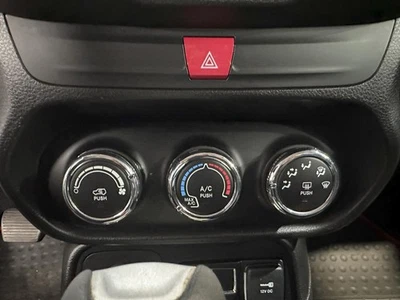17 RENEGADE Temperature AC Heater Climate Control - Image 1 of 3