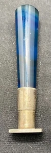 BEAUTY VINTAGE METAL SEAL w/MONOGRAM, HANDLE IN POLISHED BLUE ONYX c1950 V/Good. - Imagen 1 de 4