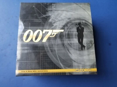 JAMES BOND 40TH ANNIVERSAR GOLD CORGI BOXED SET WITH THE ASTON MARTIN DB5 AND VA - Image 1 of 4