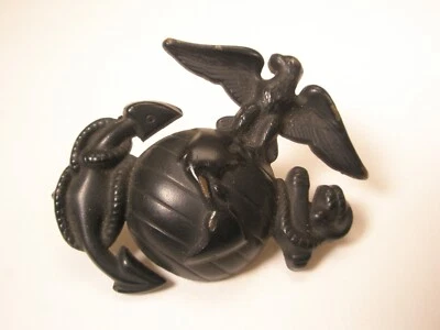 USMC Marines Muted Black Vintage Cap Badge Pin insignia device rank ic11 - Image 1 of 4