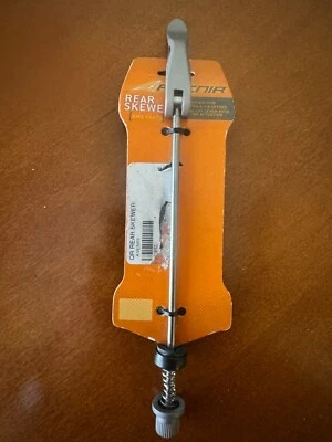 Pincho trasero de liberación rápida Avenir - para ejes de 127 mm - gris Foto 1 de 3