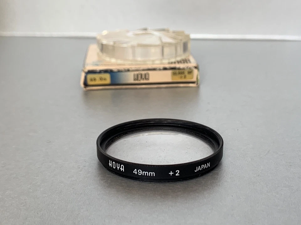 Hoya 49mm +2  Close-up  Filter, & Keeper - Image 1 of 1