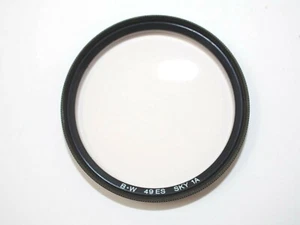 B+W 49mm KR1.5 Skylight Filter - Picture 1 of 2