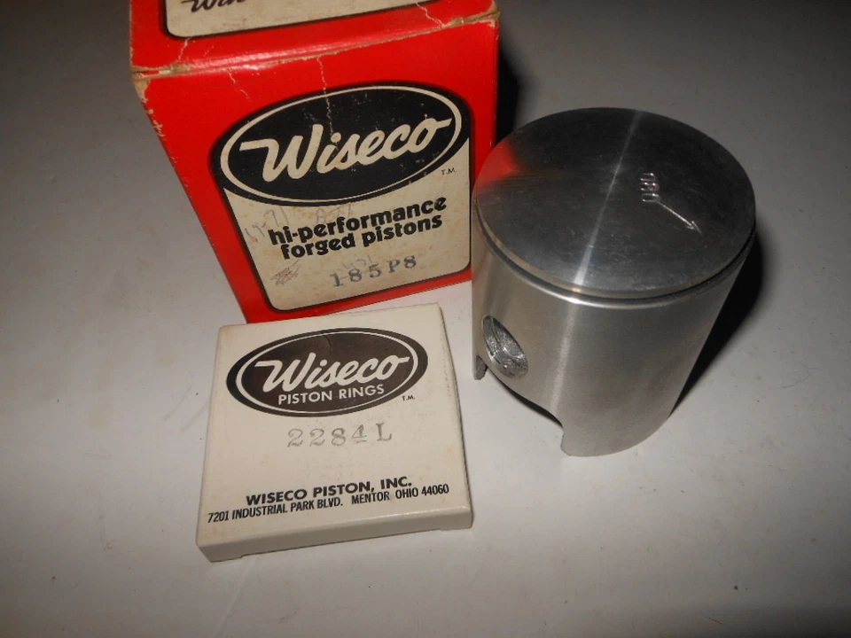 NOS New Wiseco Piston Kit 2.00 Yamaha AT1 1967-1971 185P8 - Image 1 of 1