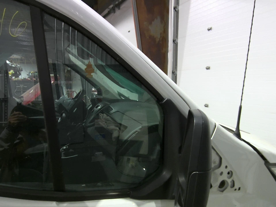 2015-2023 Ford Transit 250 Pass RH Right Front Door Fixed Vent Window Glass Only - Image 1 of 1
