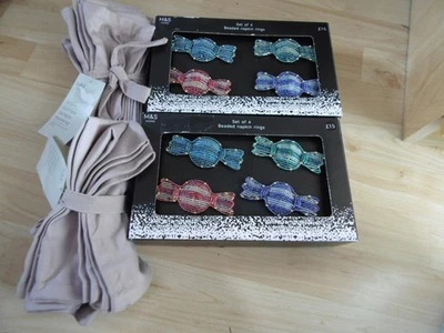 Marks And Spencer 2 scatole di 4 anelli tovaglioli colorati e 2 xpack 4 tovaglioli rosa - Immagine 1 di 4