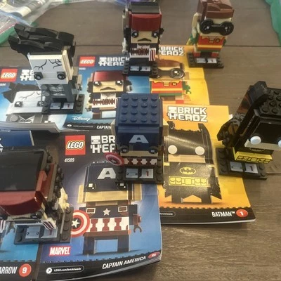 Lego Brickheadz Lote de 6 Batman, Robin, Capitán América, Capitán Jack gorrión  Foto 1 de 4