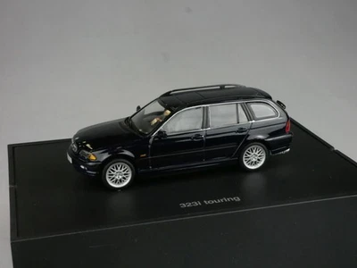 Minichamps 1/43 E46 BMW 323i touring dunkelblau Dealer Modell Klappbox 133064 - Bild 1 von 4