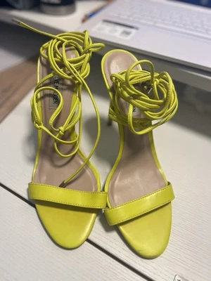 Sandalias Steve Madden de tacón con cordones de cuero neón amarillo talla 8,5 Foto 1 de 4