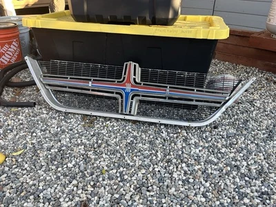 Chrysler 300 1964 parrilla Foto 1 de 4