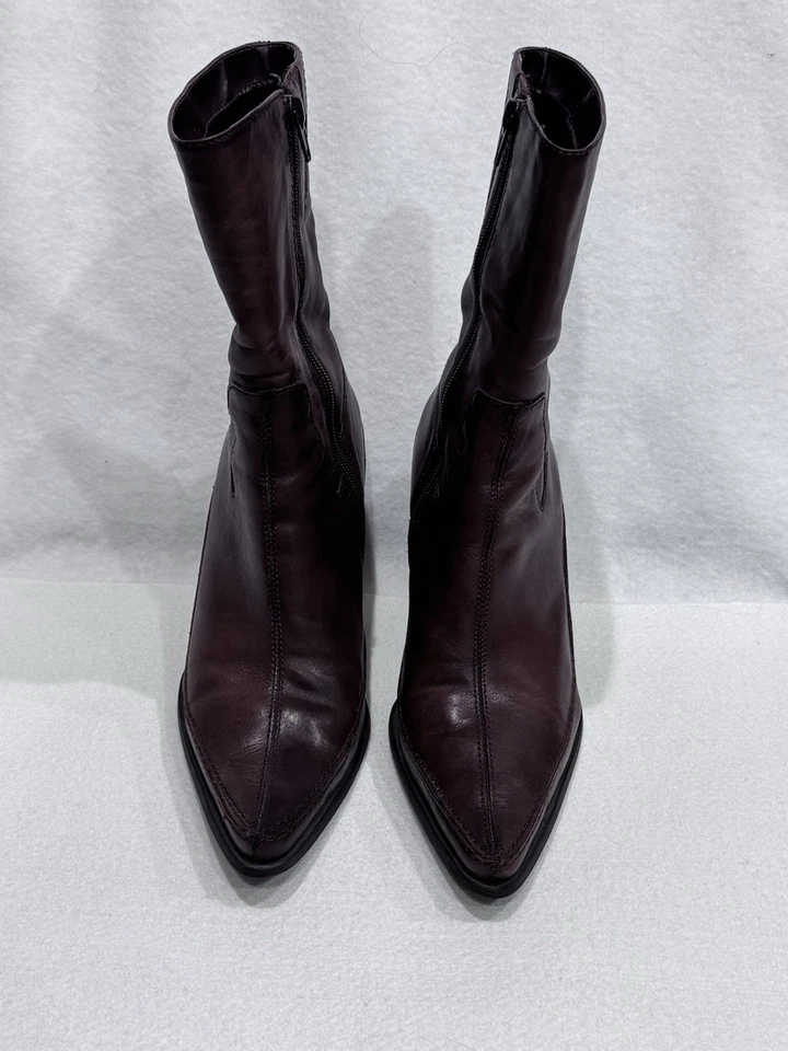 Botas de caubói femininas Diba marrom pontudo 8,5M meia panturrilha elegante exclusivo Brasil - Imagem 1 de 4