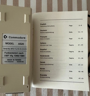 Commodore TV Adapter  Model A520 Anleitung + alle Kabel #17 25 - Bild 1 von 3