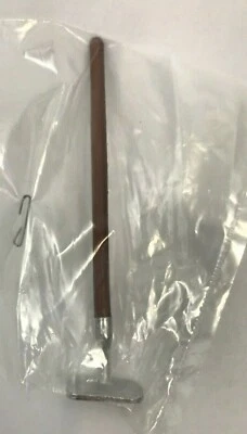 Rastrillo de peltre miniatura vintage para casa de muñecas herramienta de jardinería azada de jardín estampada de 3,5"  Foto 1 de 4