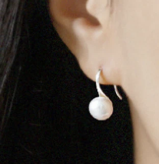 Drop Pearl Earrings on 925 Sterling Silver Posts - 20% donated to charity Foto 1 de 3