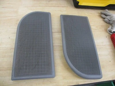 1992-1997 Cadillac Sevilla gris de fábrica izquierda derecha par de cubiertas de altavoz puerta izquierda r Foto 1 de 4