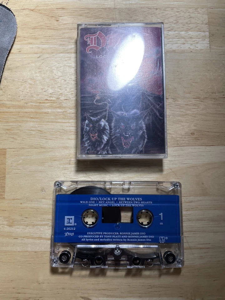 DIO - Lock Up The Wolves  Cassette Tape 1990 Foto 1 de 1