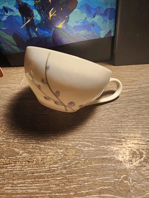 Fukagawa Arita Region Hand Painted Salix Discolor Pattern No. 725 Vintage Teacup - Image 1 of 4