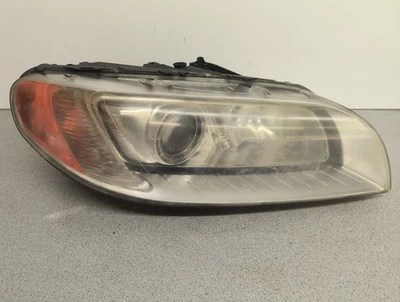 Faro xenón pasajero derecho Volvo S80 XC70 2008-2012 xenón OEM 31214183 Foto 1 de 4