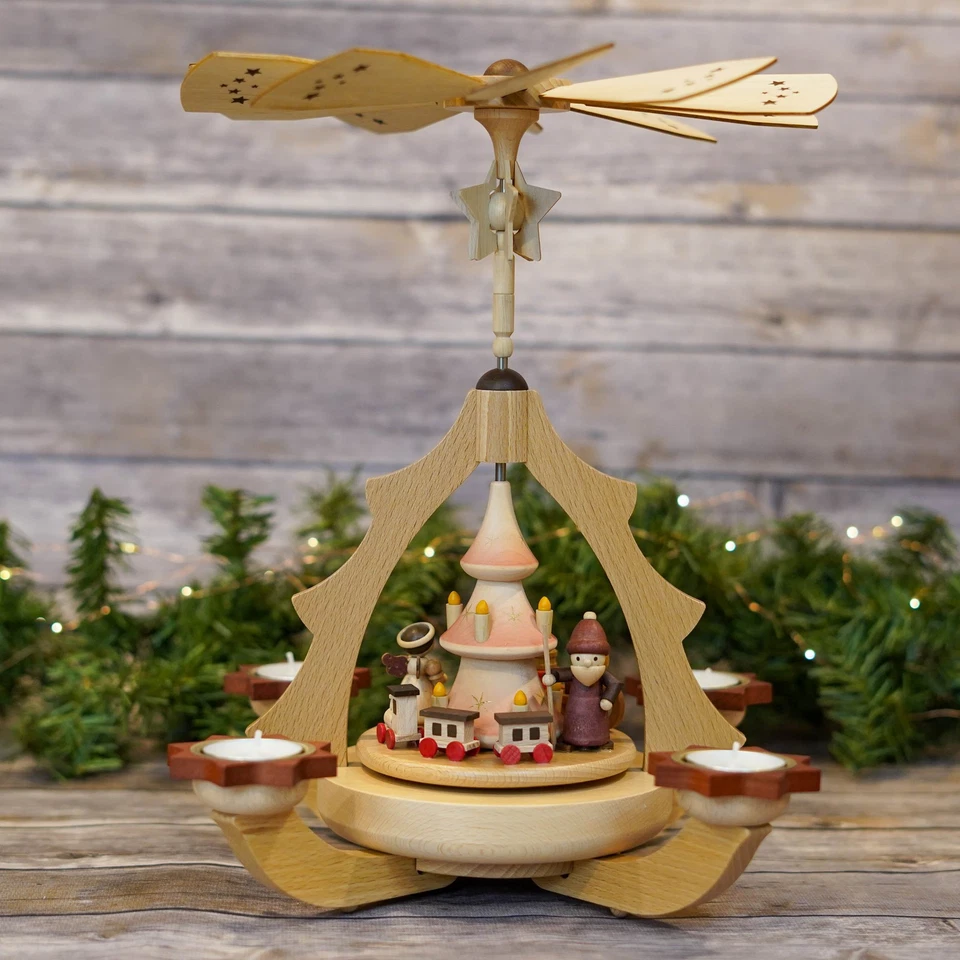 圣诞老人和天使圣诞树金字塔 — 第 1/4 张图片