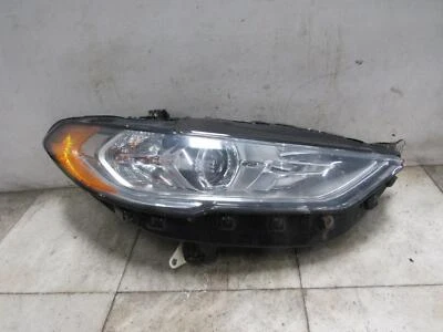 Conjunto de faro derecho FORD FUSION 17 18 19 20 Foto 1 de 4
