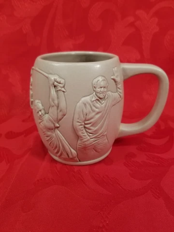 Golfer Arnold Palmer Legend of the Century Gold Embossed Bisque Coffee Mug Avon Cover