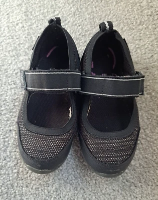 Zapatos informales Mary Jane Stride Rite Made 2 Play Tilly negros y plateados talla 8 Foto 1 de 4