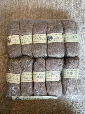 Sirdar Highlands Islands Balmoral Wool Alpaca Silk Yarn 10 Skeins Tan 127 Yrds - Image 1 of 4