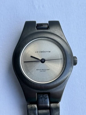 Женские часы Liz Claiborne lc1127 Dress угольно-черный пушечный металл нержавеющая сталь - Изображение 1 из 4