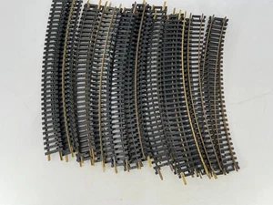 HO 9" 18R Curved Track Lot of 20 Mixed Atlas AHM Tyco Bachmann Brass Nickel Fair - Picture 1 of 5
