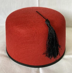 Fez Hat Red - 18cm Diameter - Fancy Dress Costume Dress-Up - Picture 1 of 5