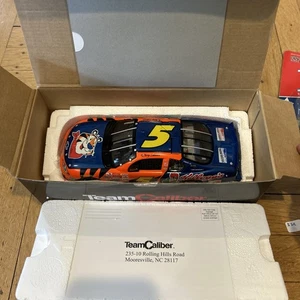 Terry Labonte #5 Kellogg's Delphi 2004 Monte Carlo 1:24 Team Caliber NASCAR New! - Picture 1 of 7