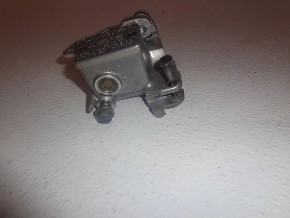 07 Yamaha FX Phazer Brake Master Cylinder 2007-2015 RTX PZ50 Venture lite - Imagem 1 de 1