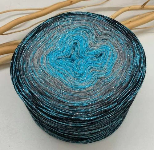 WÖLLKCHEN GP 70 €/kg Bobbel 4-fädig 0,277 kg, 277 g, 1.000 m, Glitzer, Farbverlaufsgarn