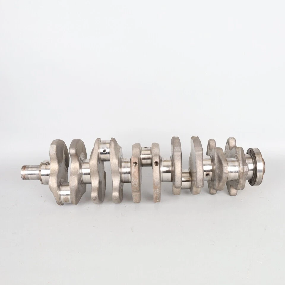 1993-1995 Volkswagen Eurovan 2.5 Engine Crankshaft 074105019E OEM Used - Image 1 of 4