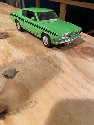 Road Signature 1969 Plymouth Cuda 383 escala 1:18 diecast coche barracuda verde Foto 1 de 4