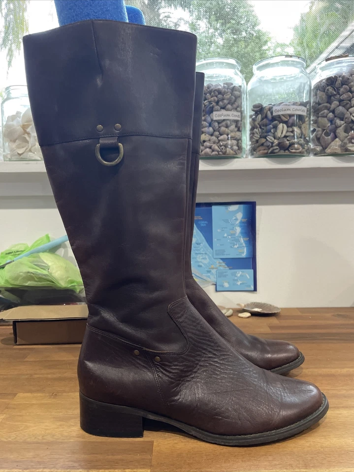 GIOVANNA Brown Leather Flat Knee Calf High Boots Size 6 B38 - image 1 of 4