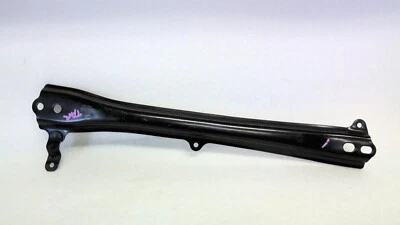 SOPORTE DE REFUERZO SUBCHASIS DELANTERO DERECHO OEM 2017-2022 TOYOTA PRIUS PRIME Foto 1 de 4