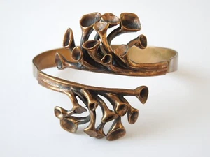 Vintage Armreif Hannu Ikonen Bronze Made in Finland Renmoosblüte 38,5 g/B:5,4 cm - Bild 1 von 5