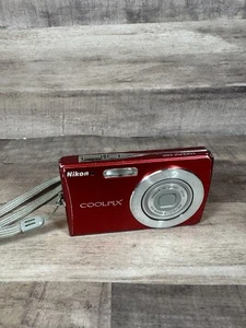 Nikon CoolPix s200 Digital Camera Red Parts Not Working - Picture 1 of 4