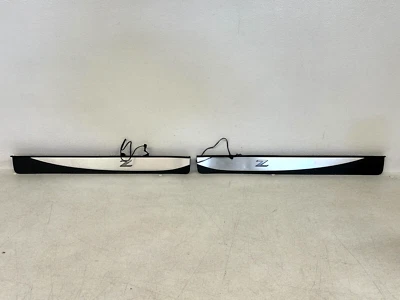 ⭐ JUEGO DE CUBIERTA DE PLACA DE DESGASTE LATERAL DELANTERO IZQUIERDO/DERECHO NISSAN 370Z 2009-2020 LOTE DE FABRICANTE ORIGINAL 2573 Foto 1 de 4