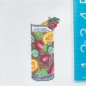 Morgan Julia pintado a mano lienzo a punta de aguja Pimms Cup Cocktail Londres Tenis Reino Unido - Imagen 1 de 1