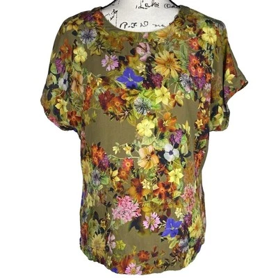 Blusa Banana Republic Talla M Manga Corta Mezcla Seda Verde Oliva Floral Elastizada Foto 1 de 4