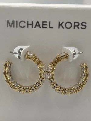 Позолоченные серьги-кольца MICHAEL KORS с логотипом MK и большими кристаллами - Изображение 1 из 4