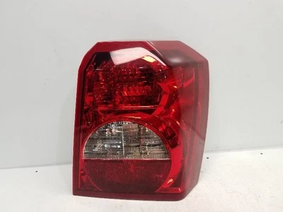 Luz trasera derecha para pasajero Dodge Caliber 2008-12  Foto 1 de 4
